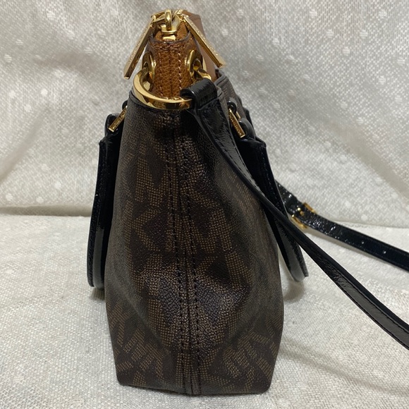 *SOLD*MICHAEL Michael Kors Aubrey Satchel In Brown/Luggage - Picture 9 of 17